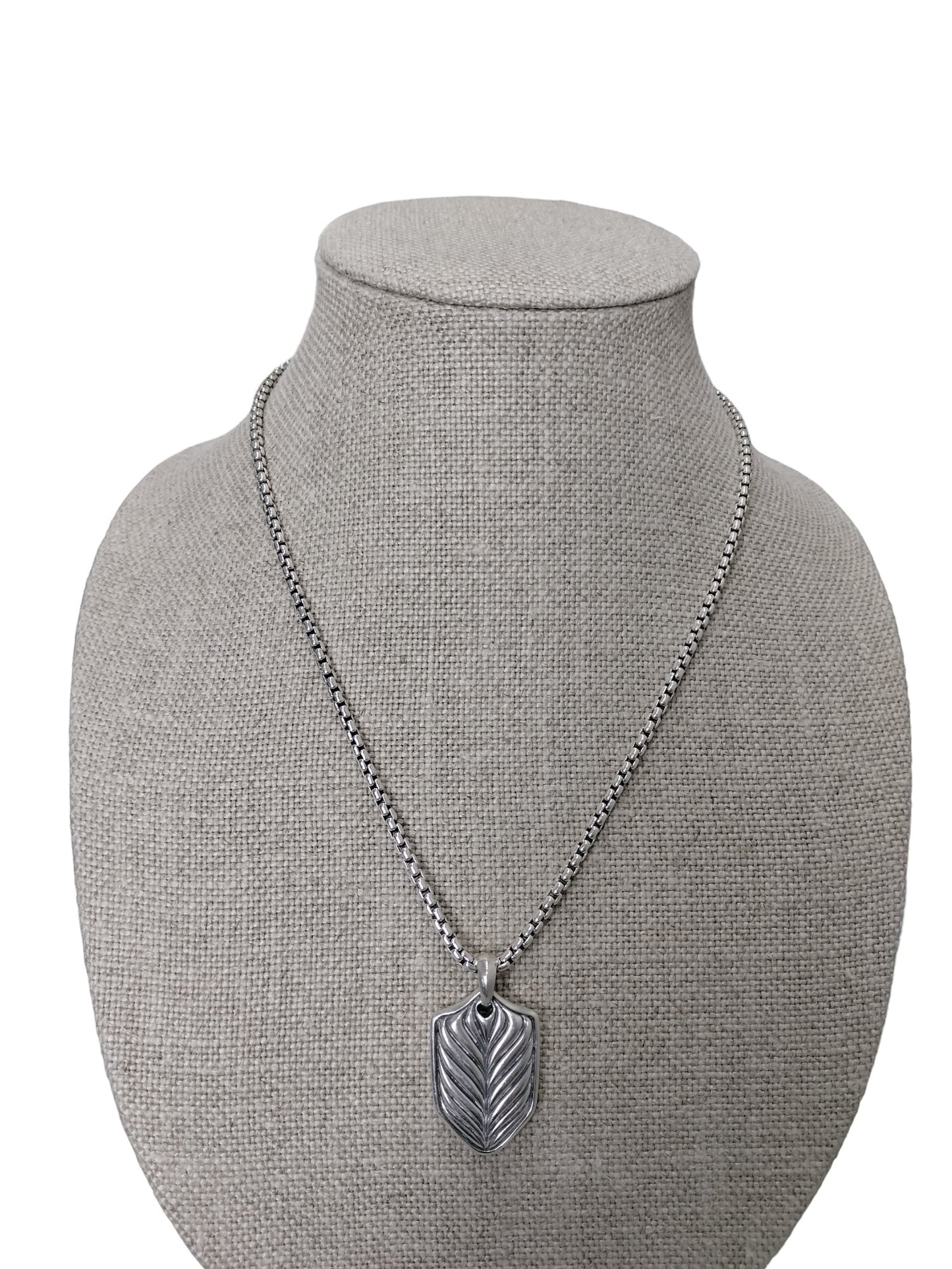 David Yurman classic box chain 22in in 3.6mm with shield pendant-sterling silver