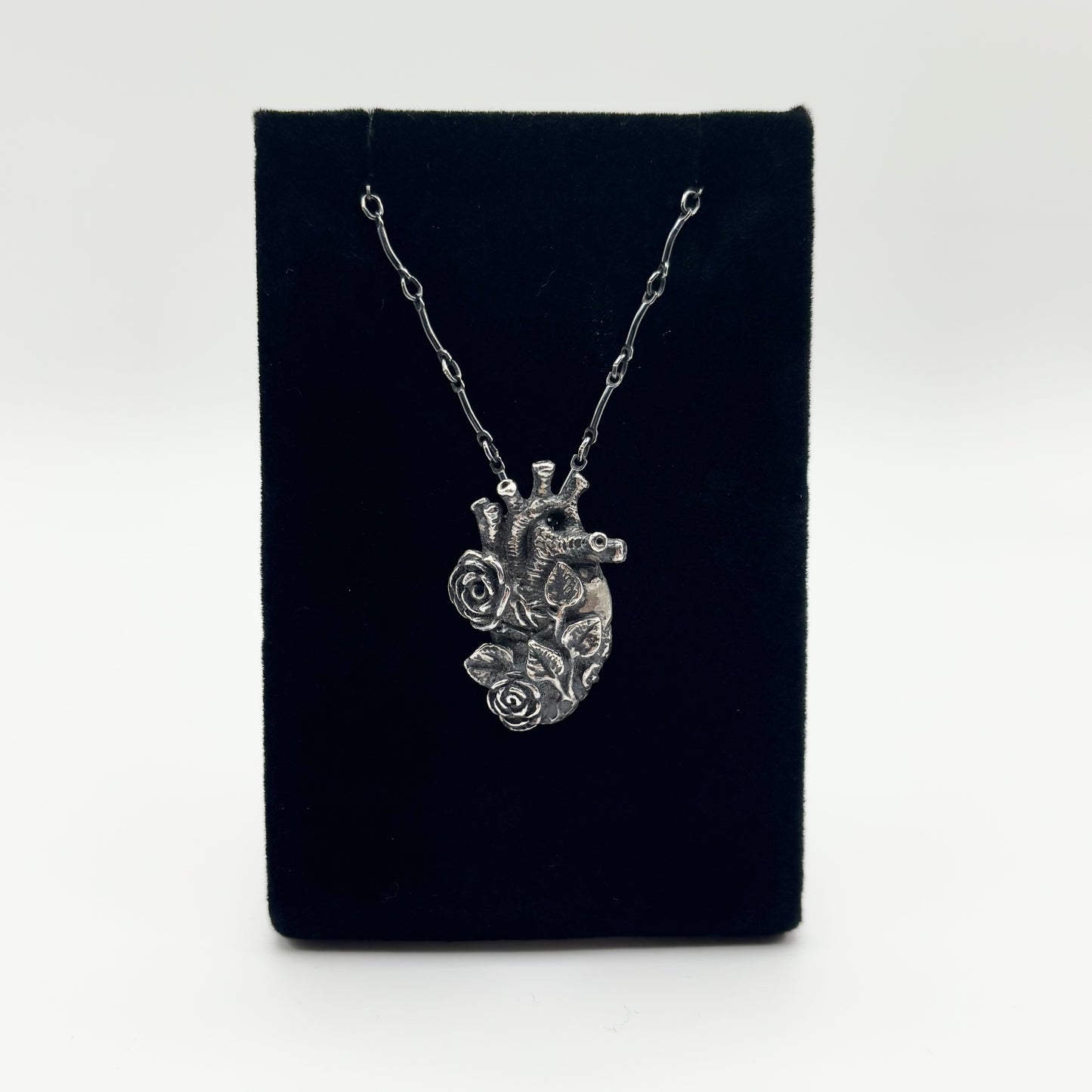 Freyja Jewels Sterling Silver Anatomical Heart with Flowers Necklace