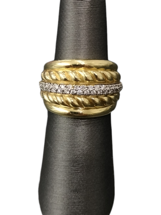 Estate ring by David Yurman in solid 18K yellow gold with row of Diamonds Size 6